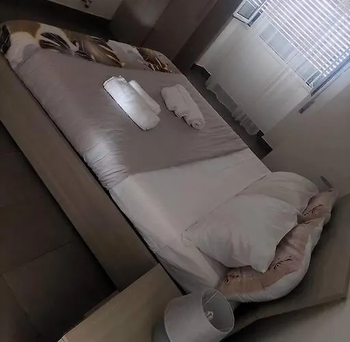 度假居 House Arrow *